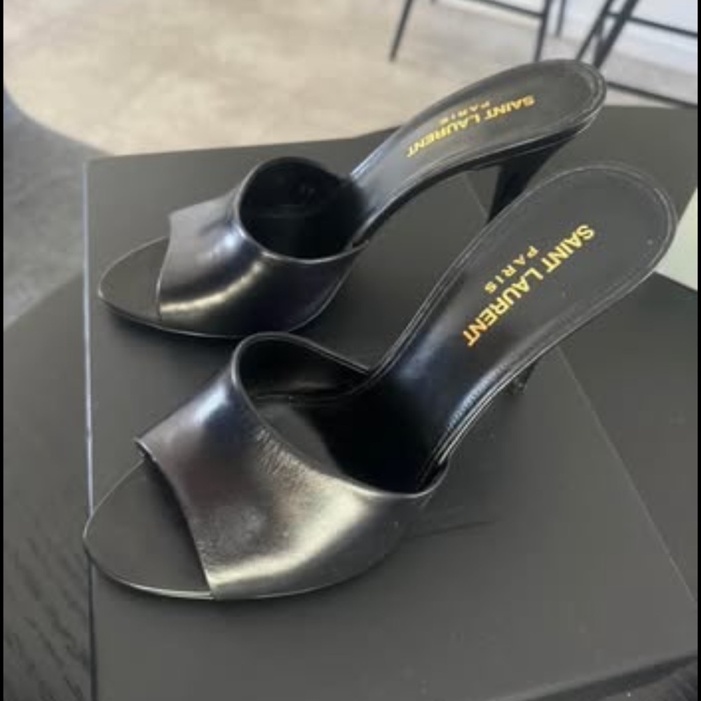 YSL Women’s heel